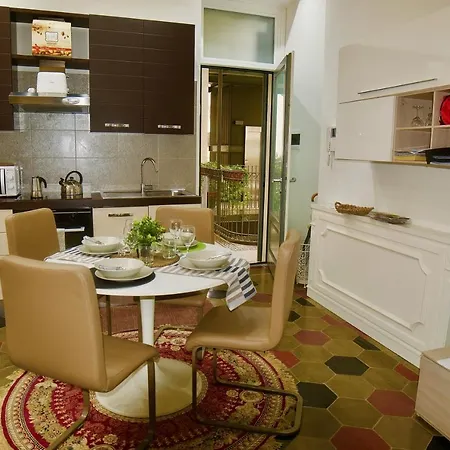 Splendido Trilocale Zona Isola Apartamento Milão Exterior foto